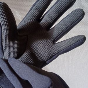 Neopreeni käsine tarranauhalla