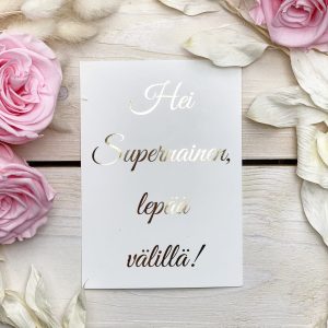Supernainen, kortti