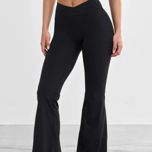 Signature Wrap -lahkeiset leggingsit